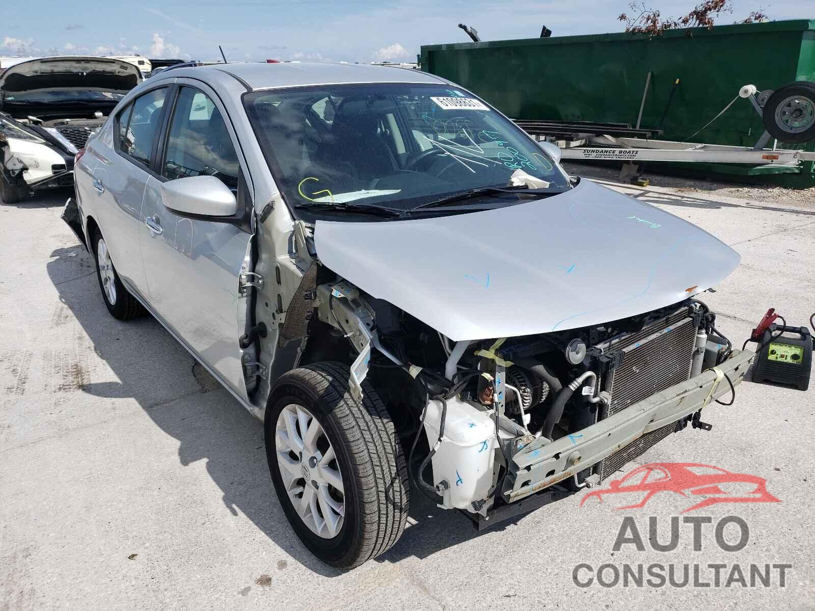 NISSAN VERSA 2018 - 3N1CN7AP7JL854638