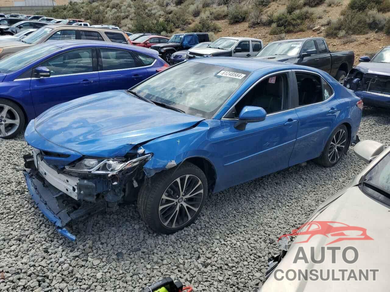 TOYOTA CAMRY 2018 - 4T1B11HK8JU005339