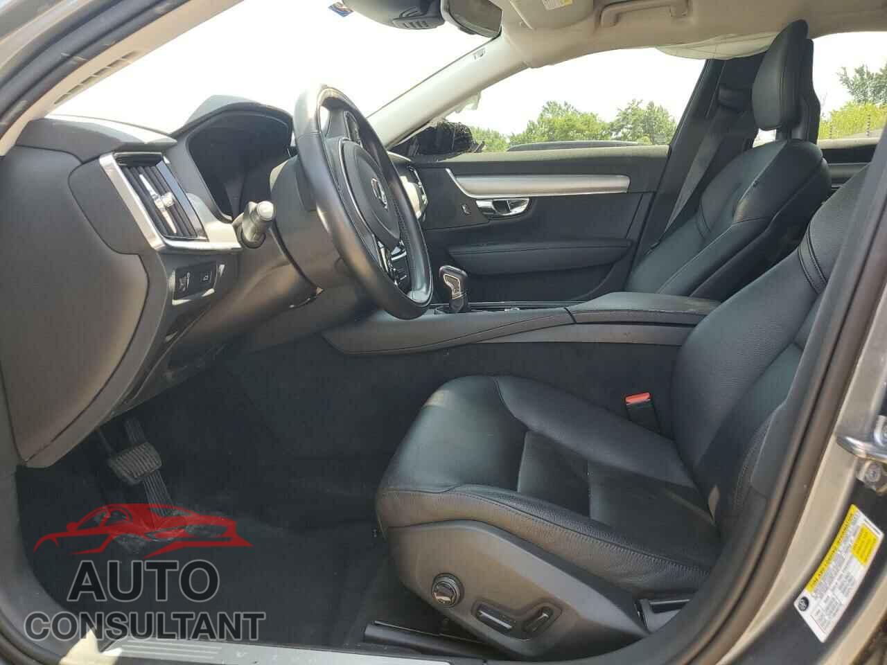 VOLVO S90 2017 - YV1A22MK2H1003889