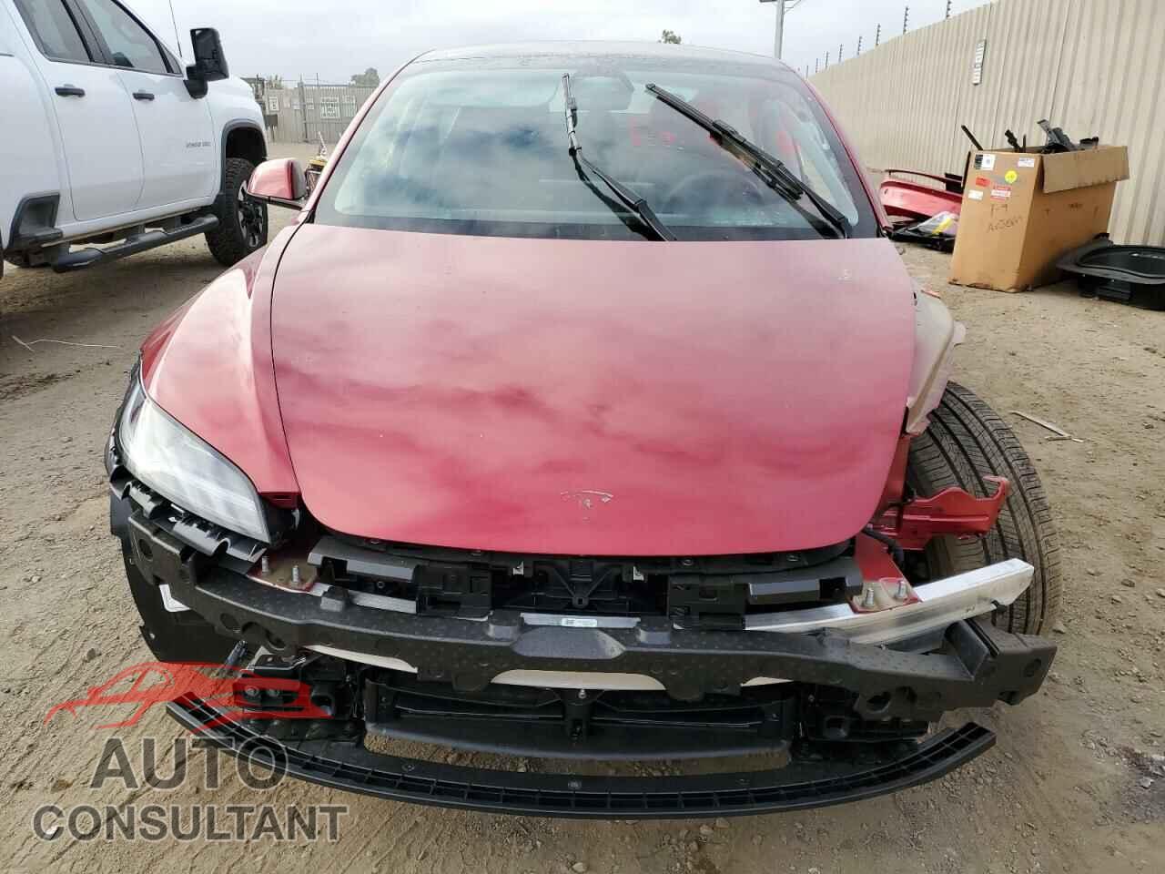 TESLA MODEL 3 2024 - 5YJ3E1EA5RF728109