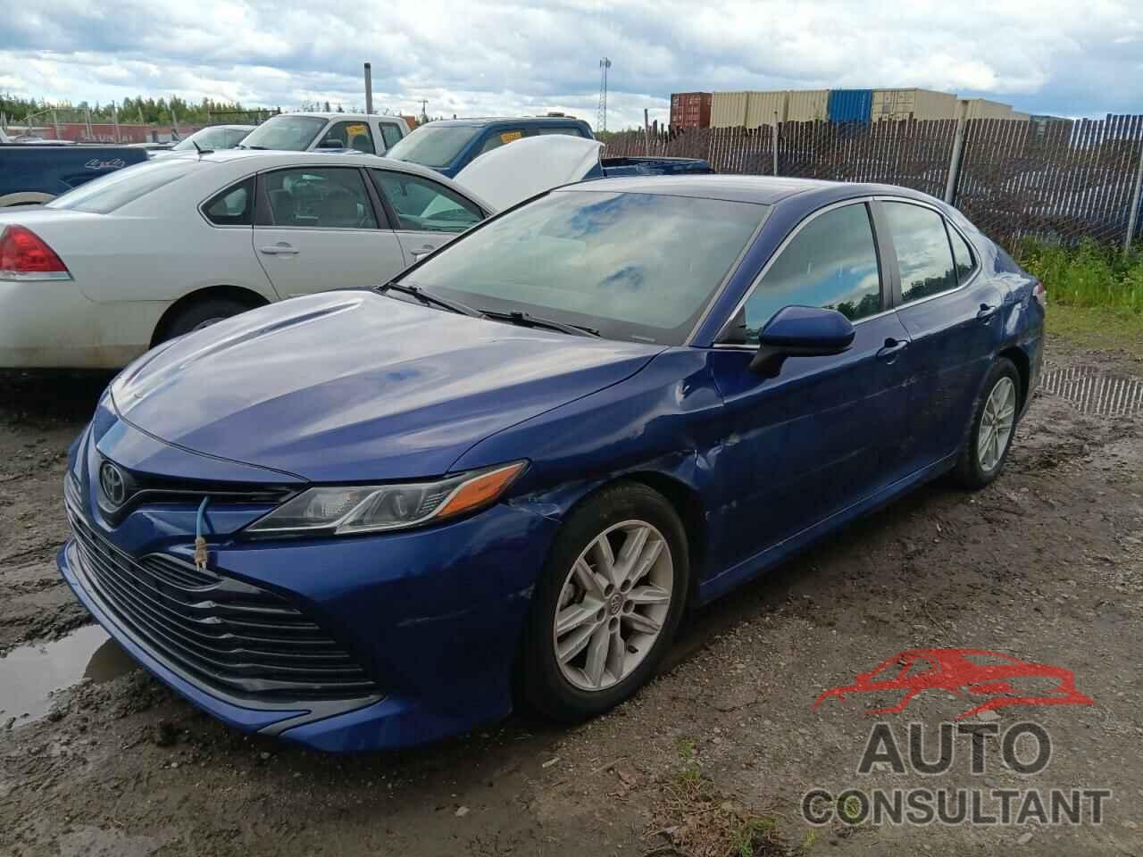 TOYOTA CAMRY 2018 - 4T1B11HK3JU595272