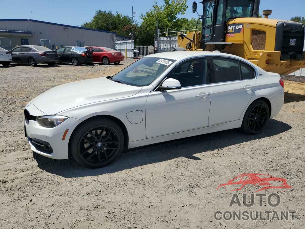 BMW 3 SERIES 2017 - WBA8E1C31HA158639