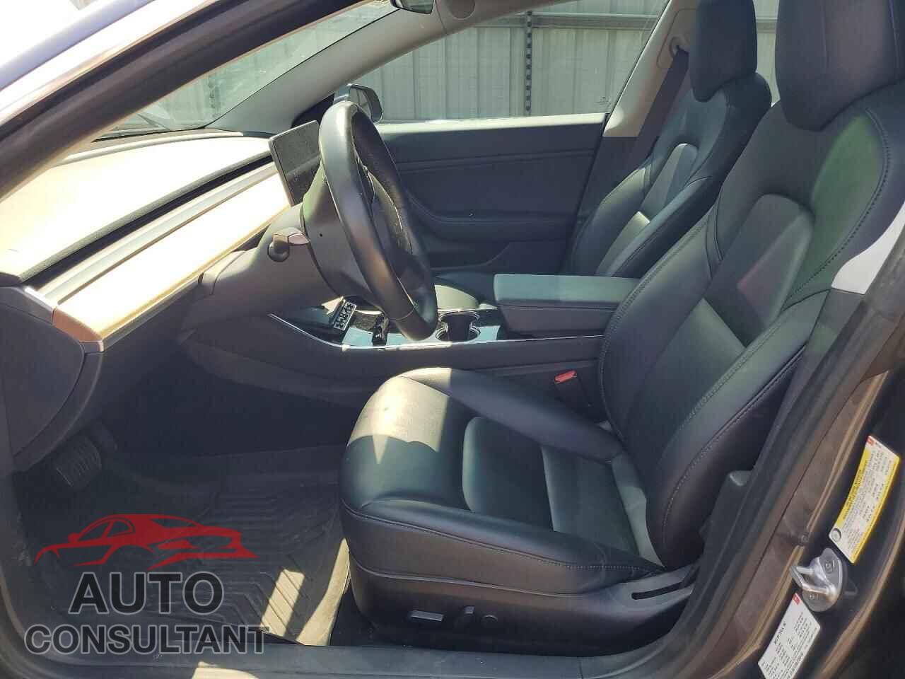 TESLA MODEL 3 2018 - 5YJ3E1EB9JF093182