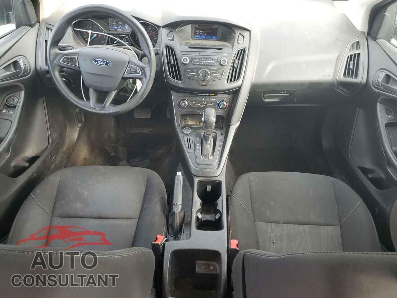 FORD FOCUS 2017 - 1FADP3E26HL322263