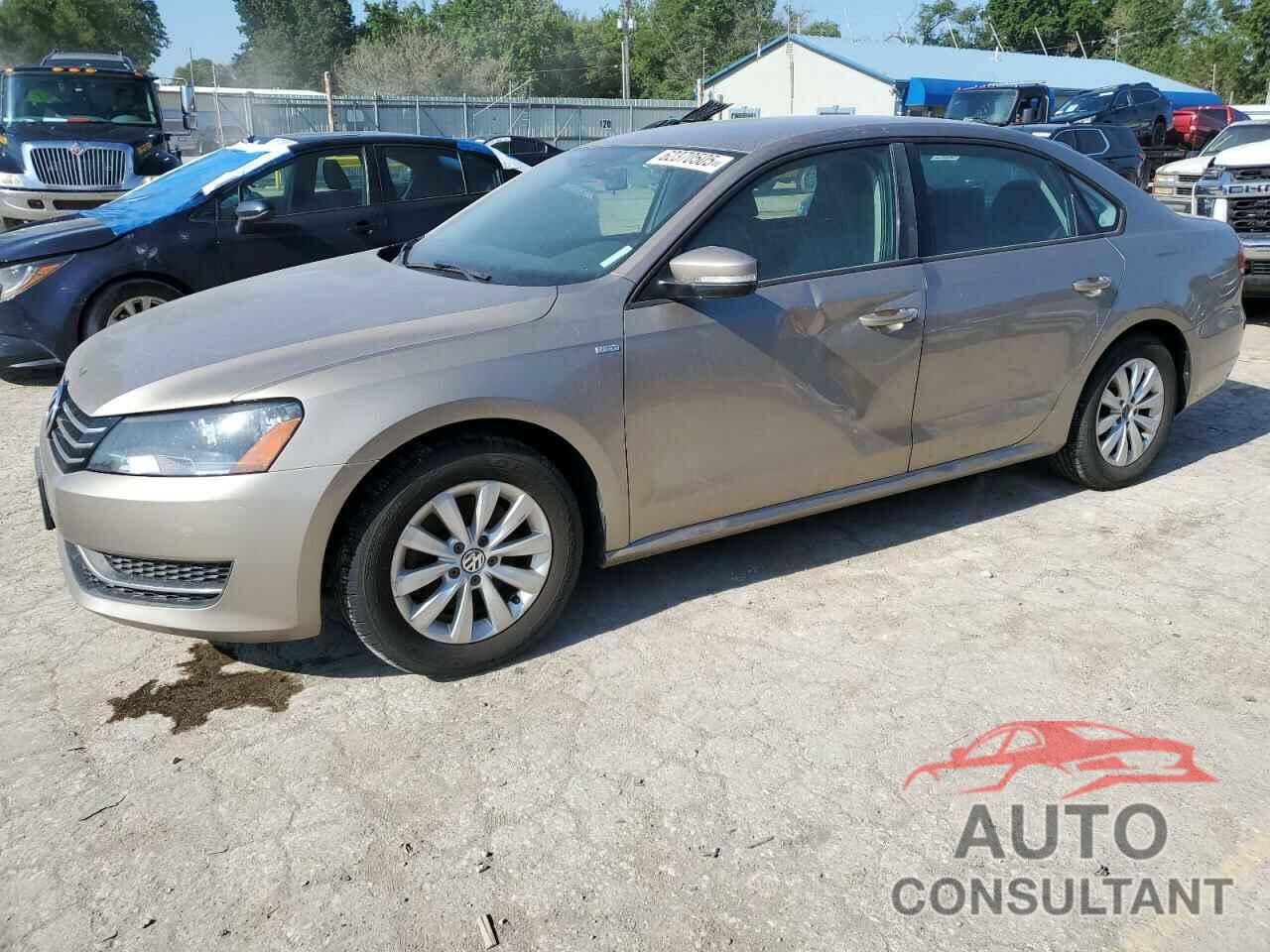 VOLKSWAGEN PASSAT 2015 - 1VWAT7A32FC096487