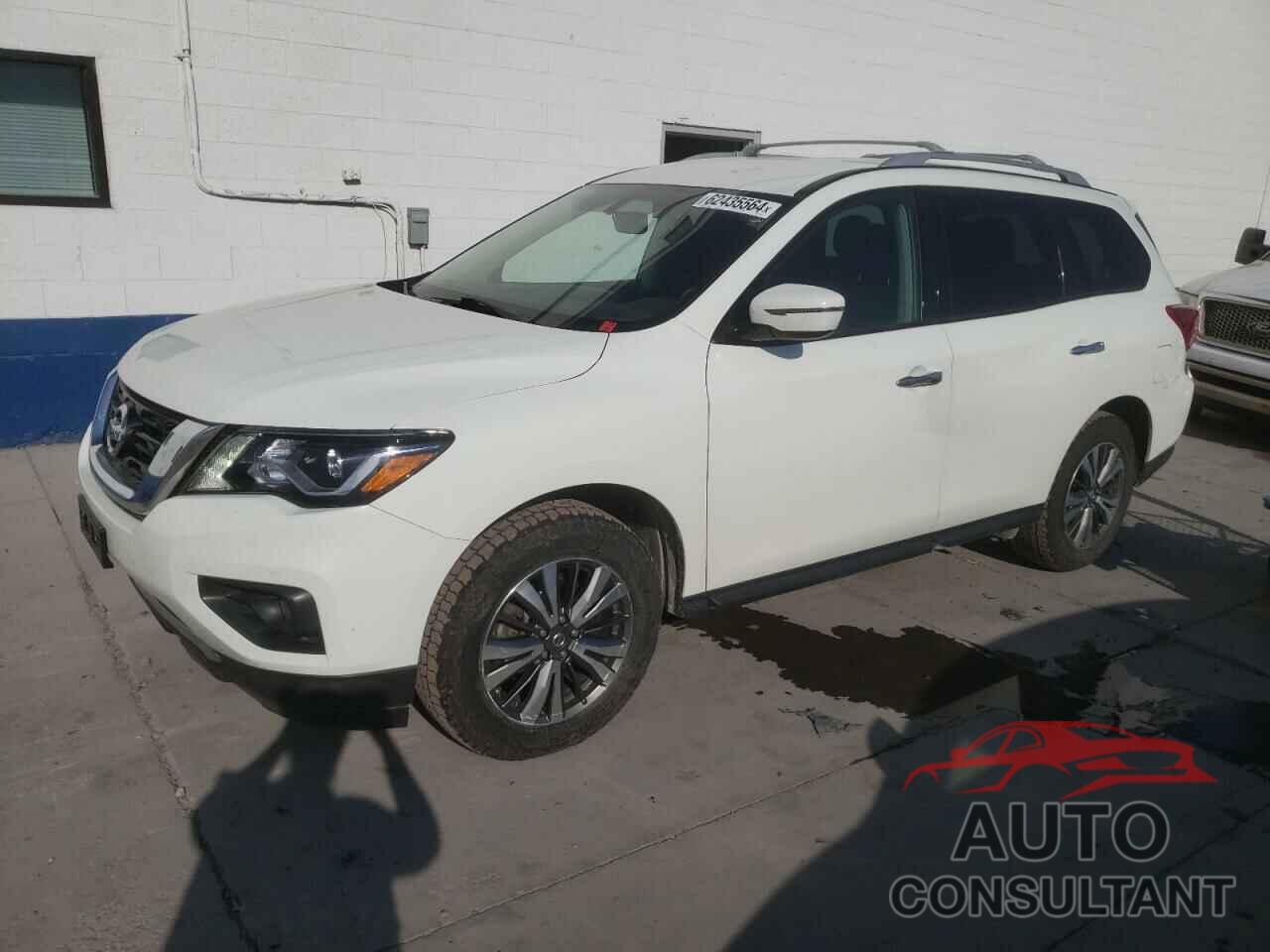 NISSAN PATHFINDER 2018 - 5N1DR2MM5JC632780