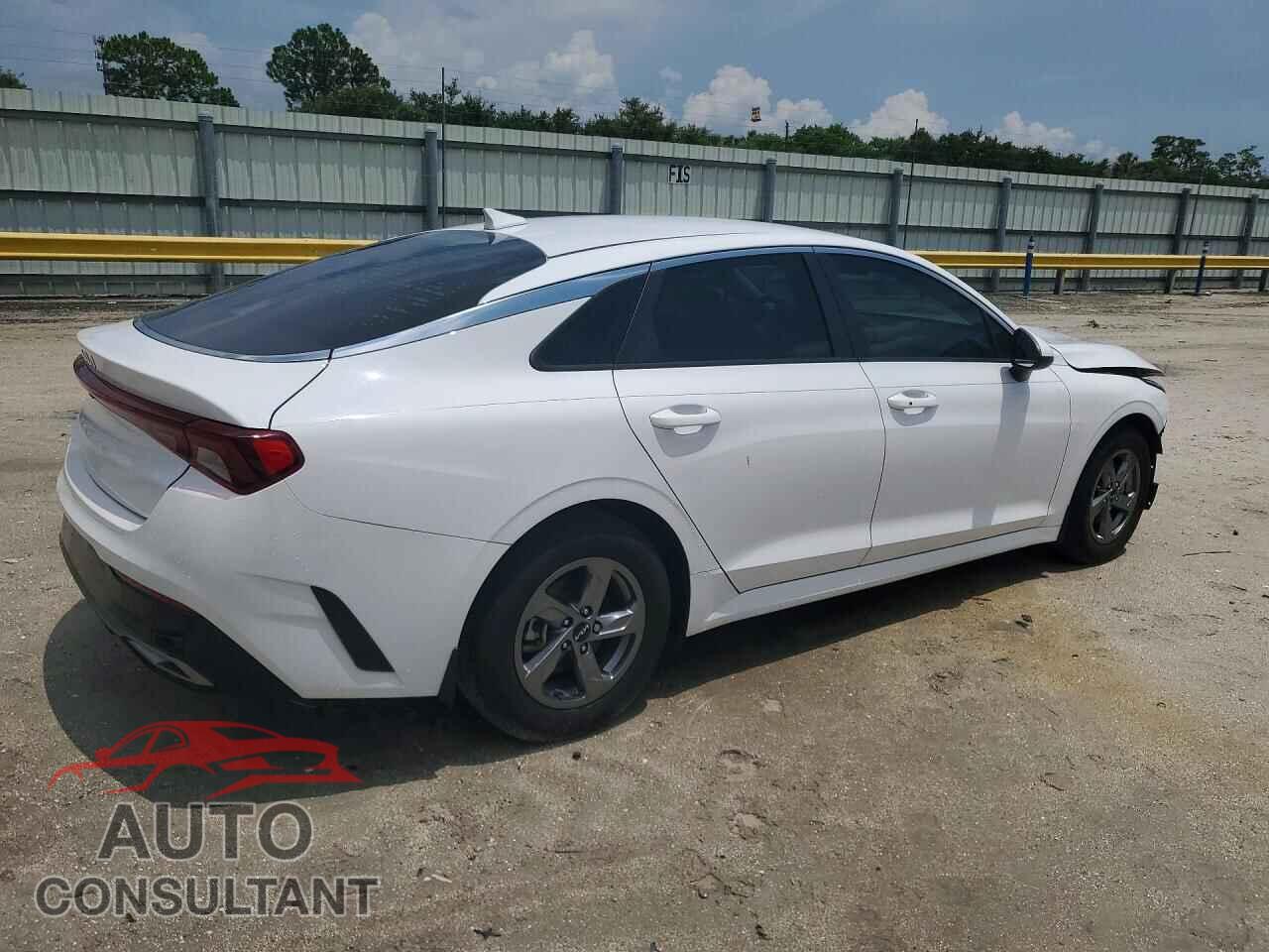 KIA K5 2023 - 5XXG14J23PG190873