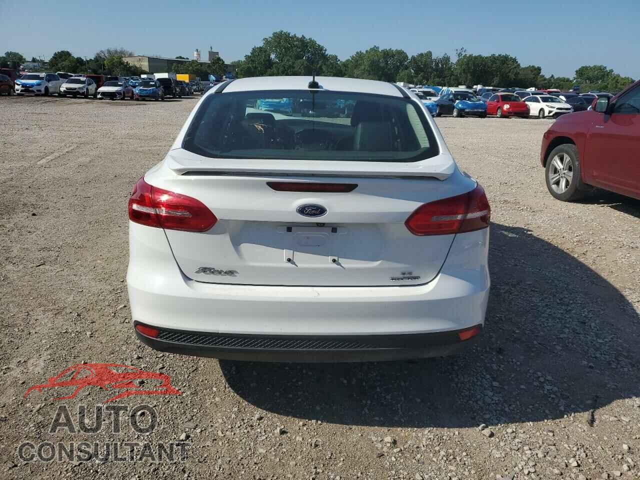 FORD FOCUS 2015 - 1FADP3F27FL314281