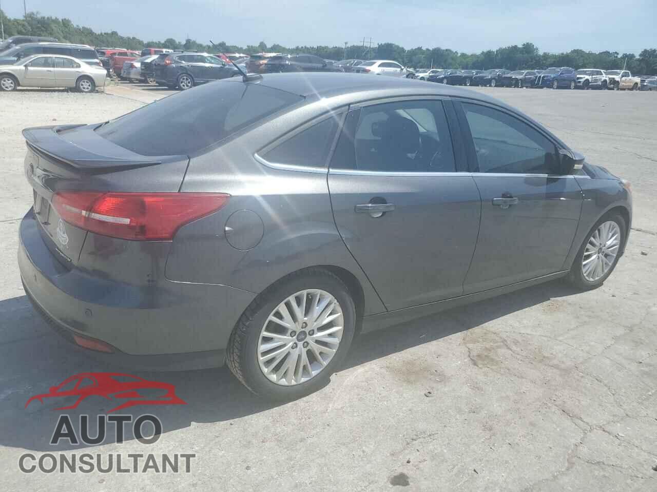 FORD FOCUS 2017 - 1FADP3J28HL347655