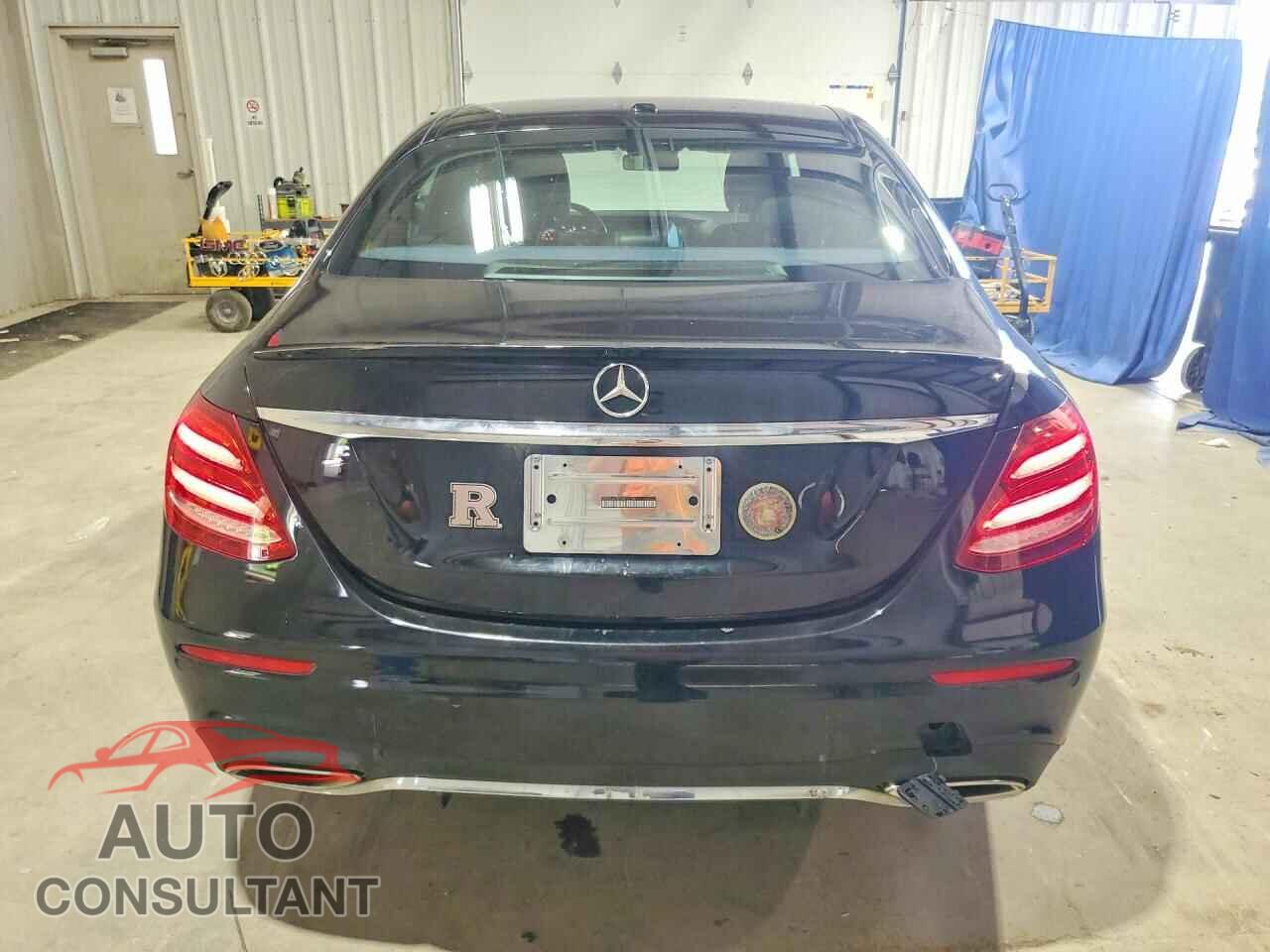 MERCEDES-BENZ E-CLASS 2017 - WDDZF4KB2HA147413