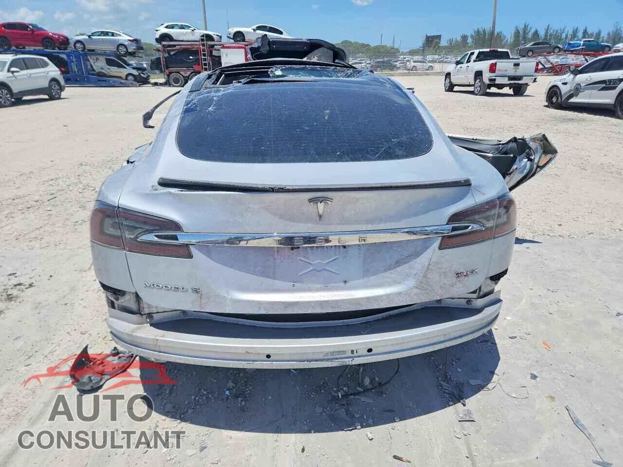 TESLA MODEL S 2013 - 5YJSA1DP8DFP17062