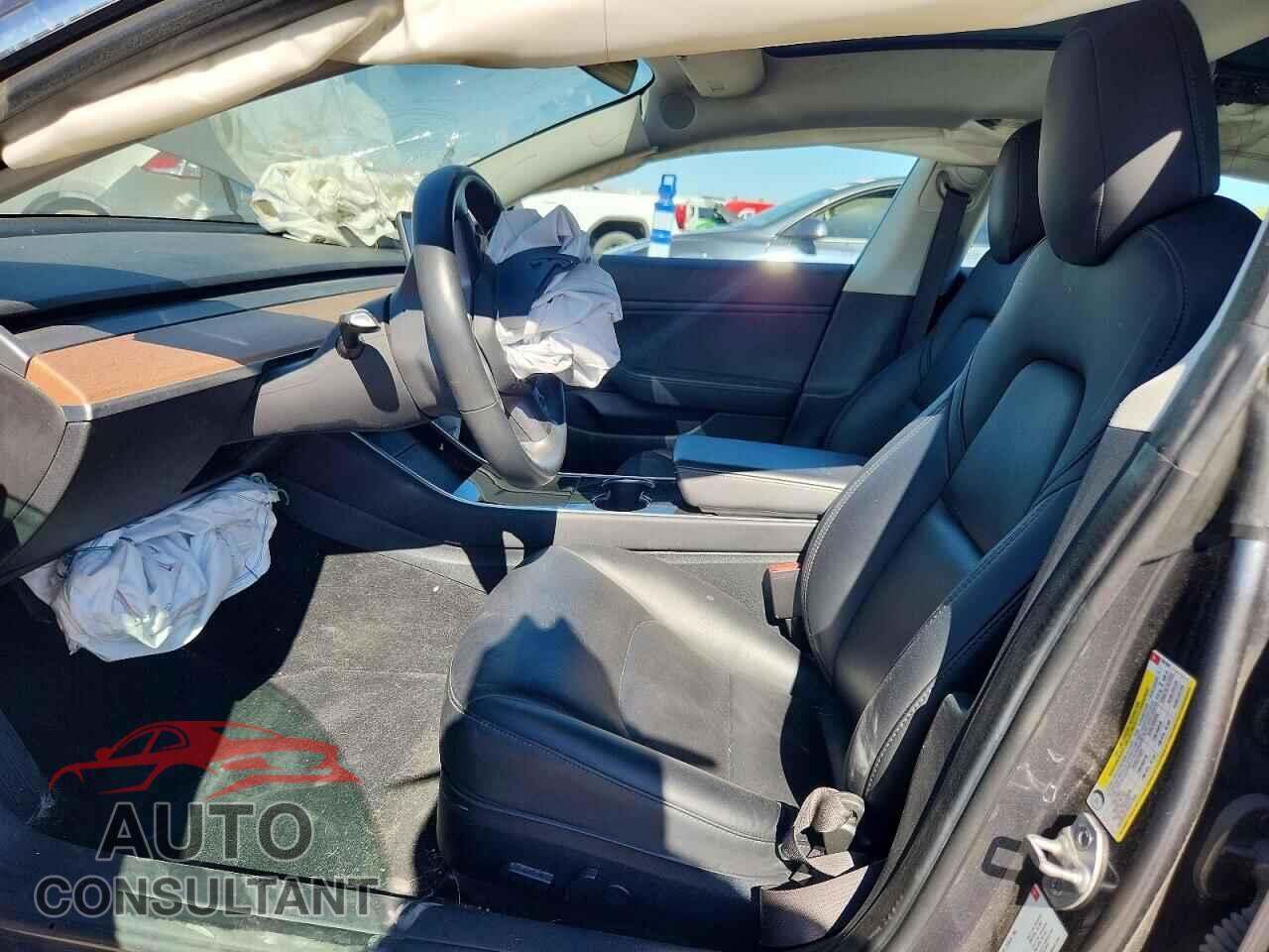 TESLA MODEL 3 2018 - 5YJ3E1EB1JF104160