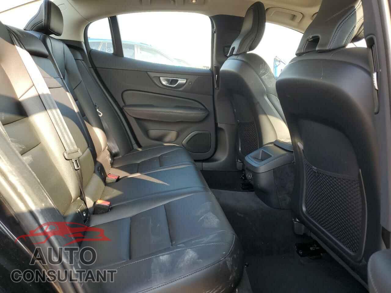 VOLVO S60 CORE 2024 - 7JRL12TK2RG323152
