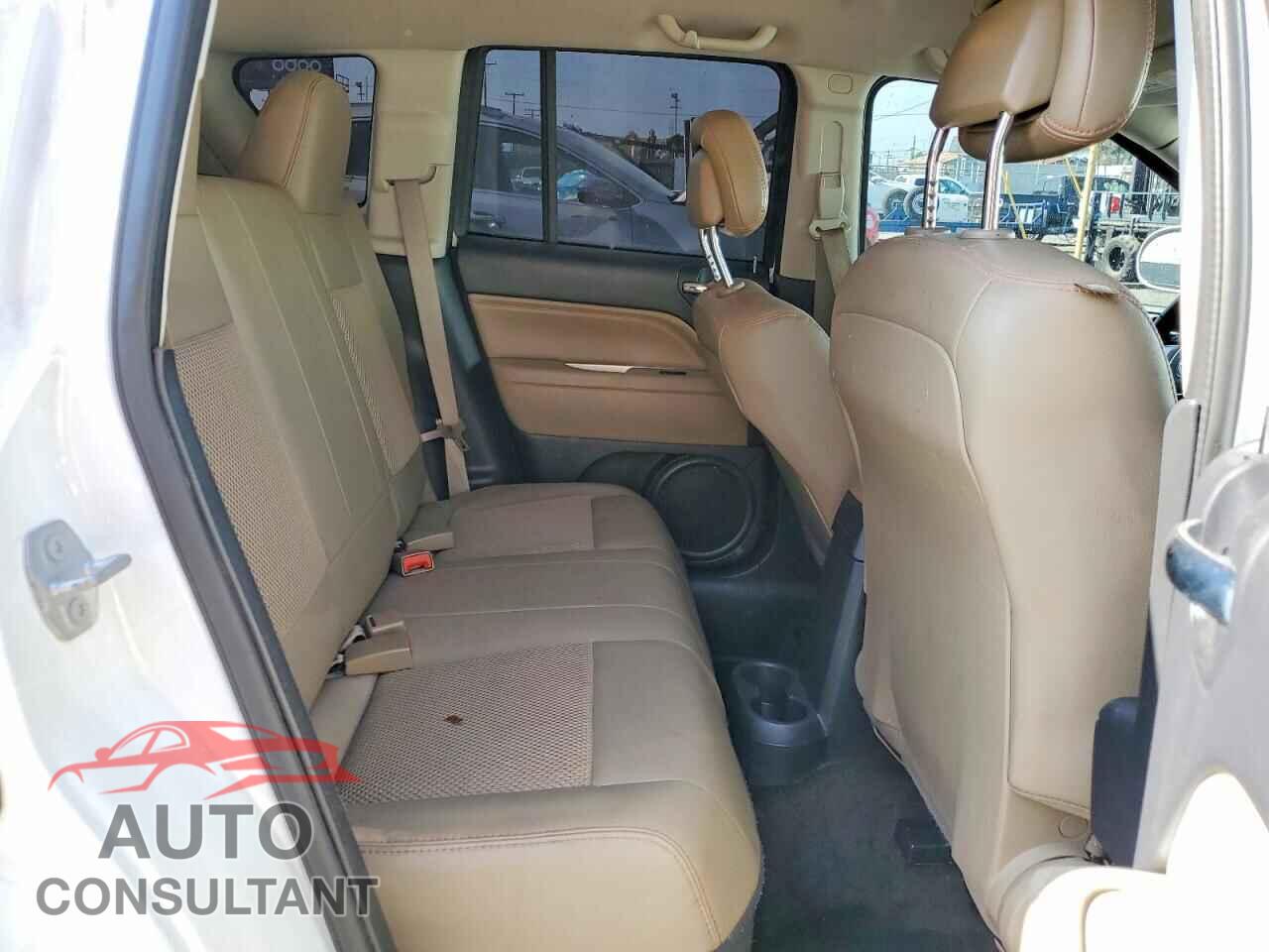 JEEP COMPASS 2015 - 1C4NJCEB4FD373204