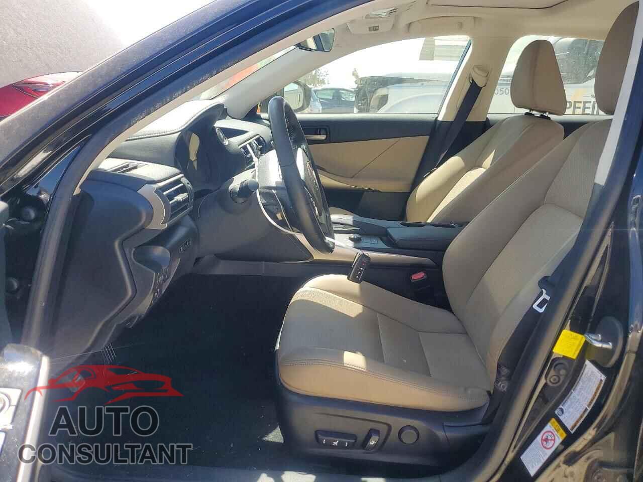 LEXUS IS 2017 - JTHBA1D21H5039037