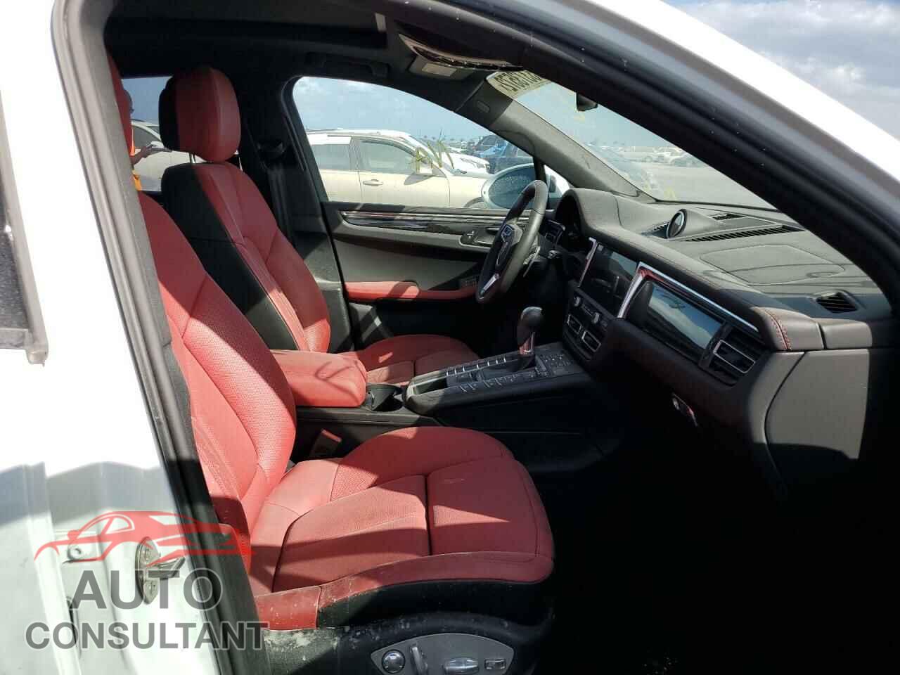 PORSCHE MACAN 2021 - WP1AB2A59MLB31192