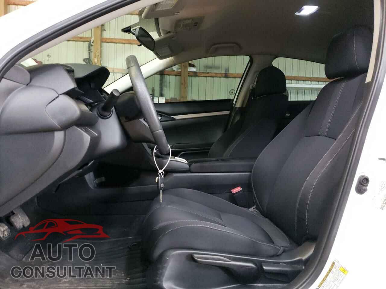 HONDA CIVIC 2018 - 2HGFC2E50JH009930