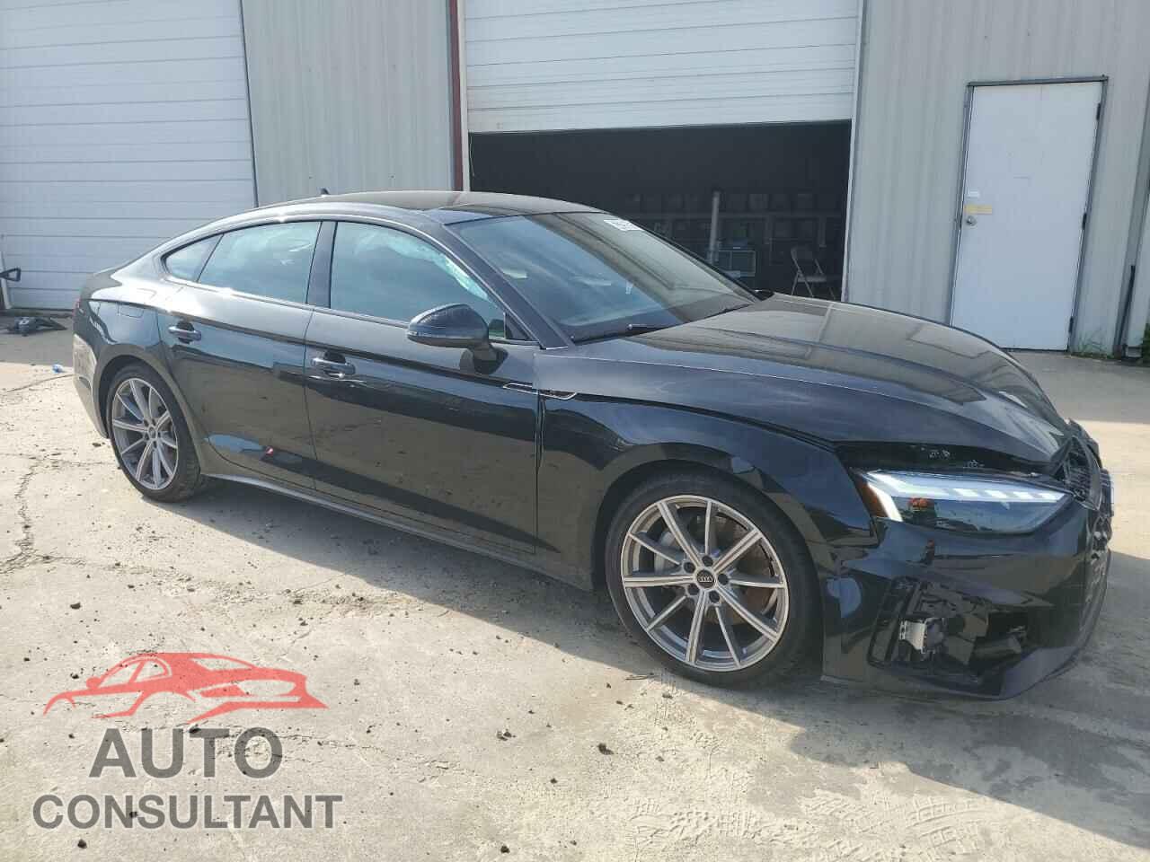 AUDI A5 2025 - WAUDACF55SA004560