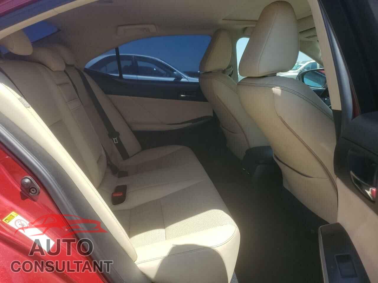 LEXUS IS 2014 - JTHBF1D21E5015320