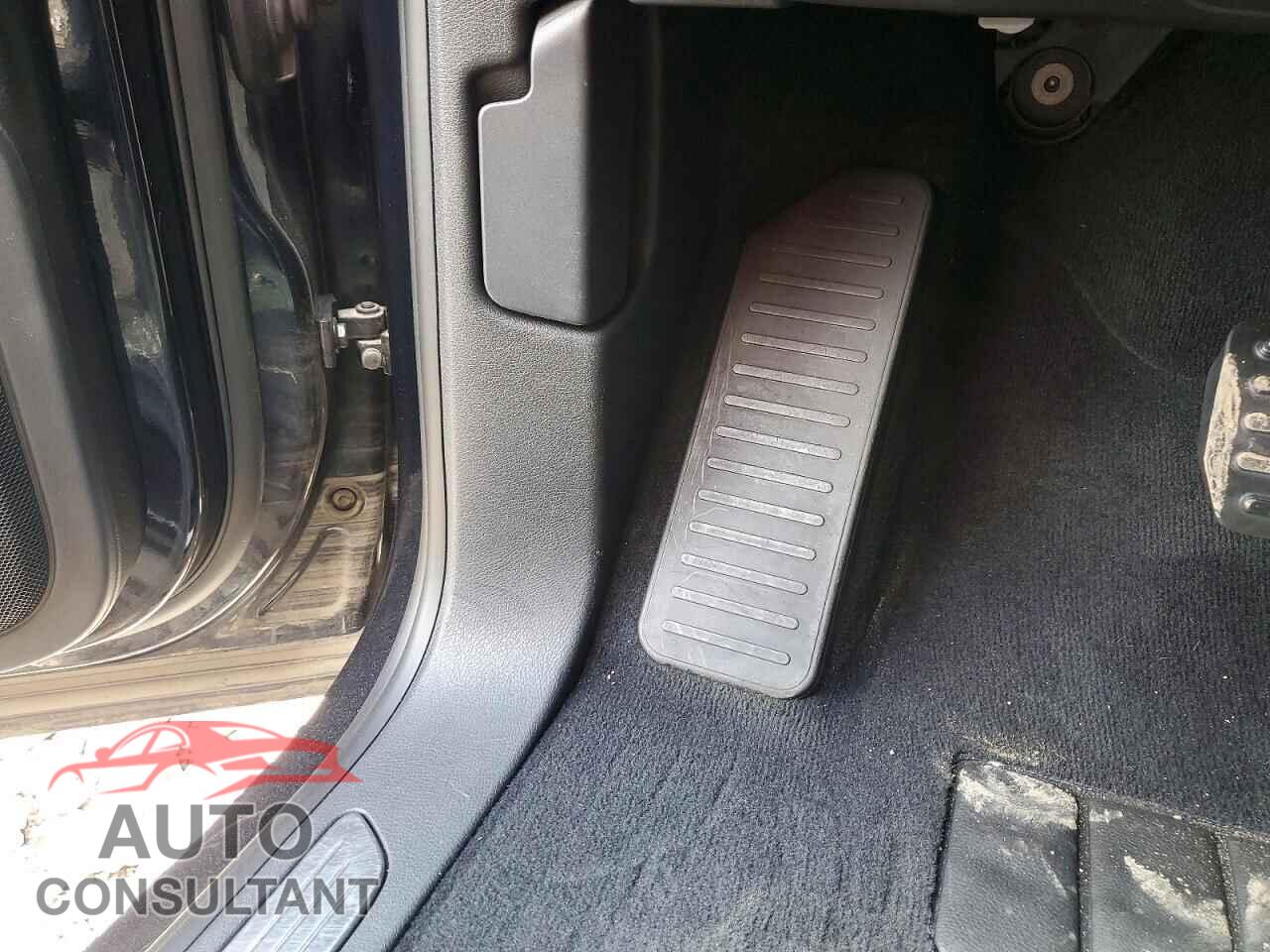 PORSCHE CAYENNE 2016 - WP1AA2A2XGLA00284