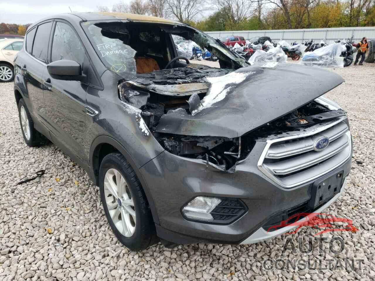 FORD ESCAPE 2017 - 1FMCU9GD0HUA14589