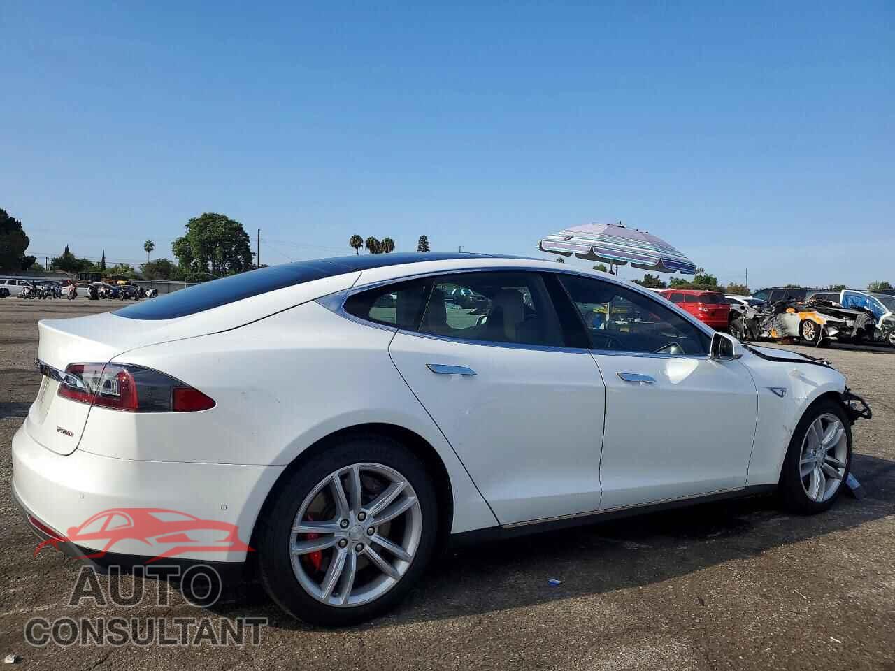 TESLA MODEL S 2015 - 5YJSA1V43FF100935