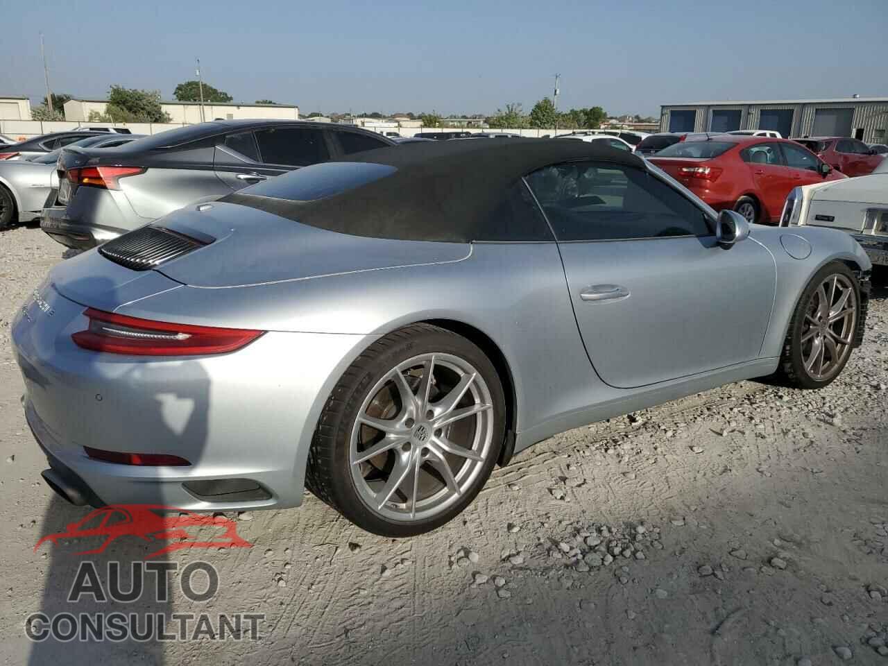 PORSCHE 911 2018 - WP0CA2A92JS138342