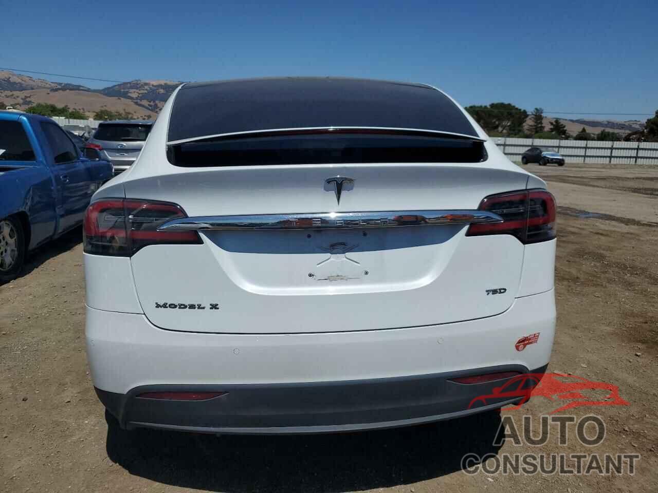 TESLA MODEL X 2018 - 5YJXCBE22JF127279