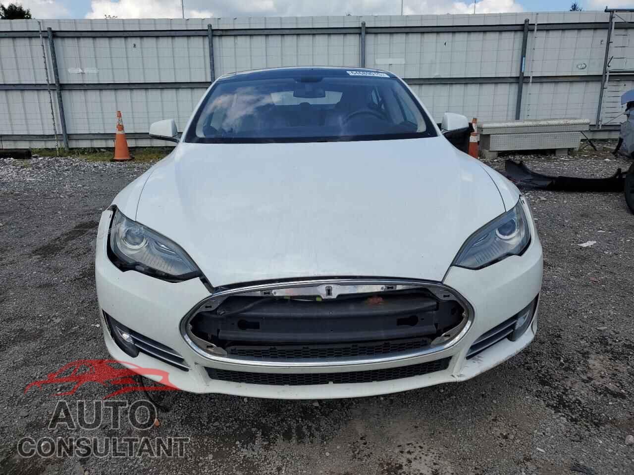 TESLA MODEL S 2013 - 5YJSA1CN6DFP26326