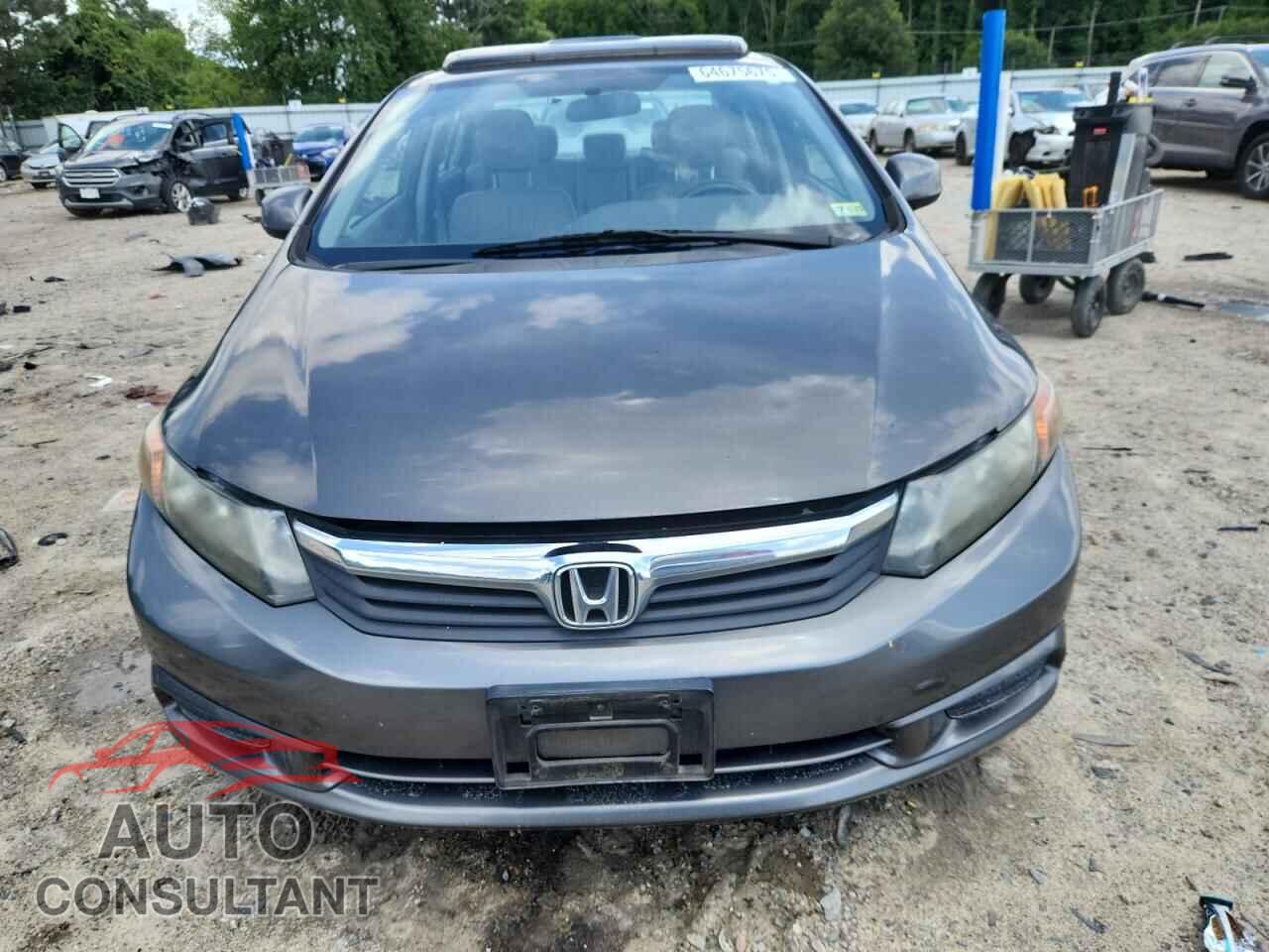 HONDA CIVIC 2012 - 2HGFB2F94CH552527