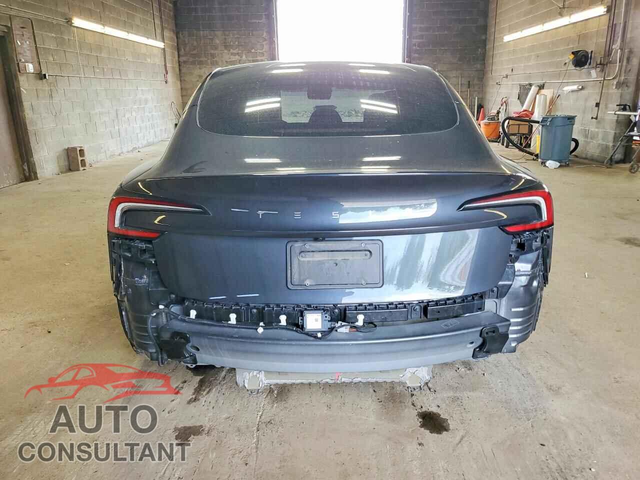 TESLA MODEL 3 2024 - 5YJ3E1EA8RF726290