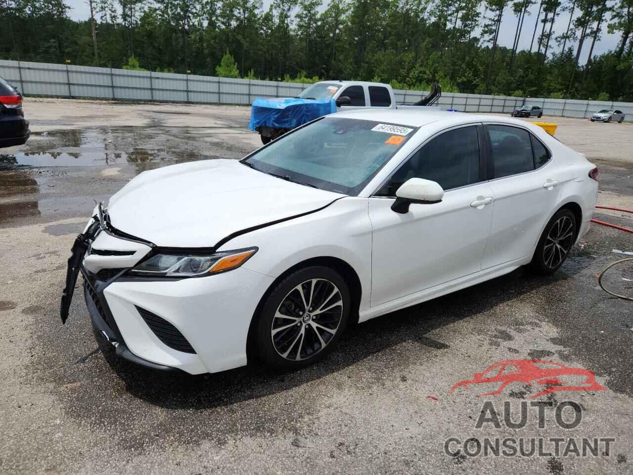 TOYOTA CAMRY 2018 - 4T1B11HK7JU031561