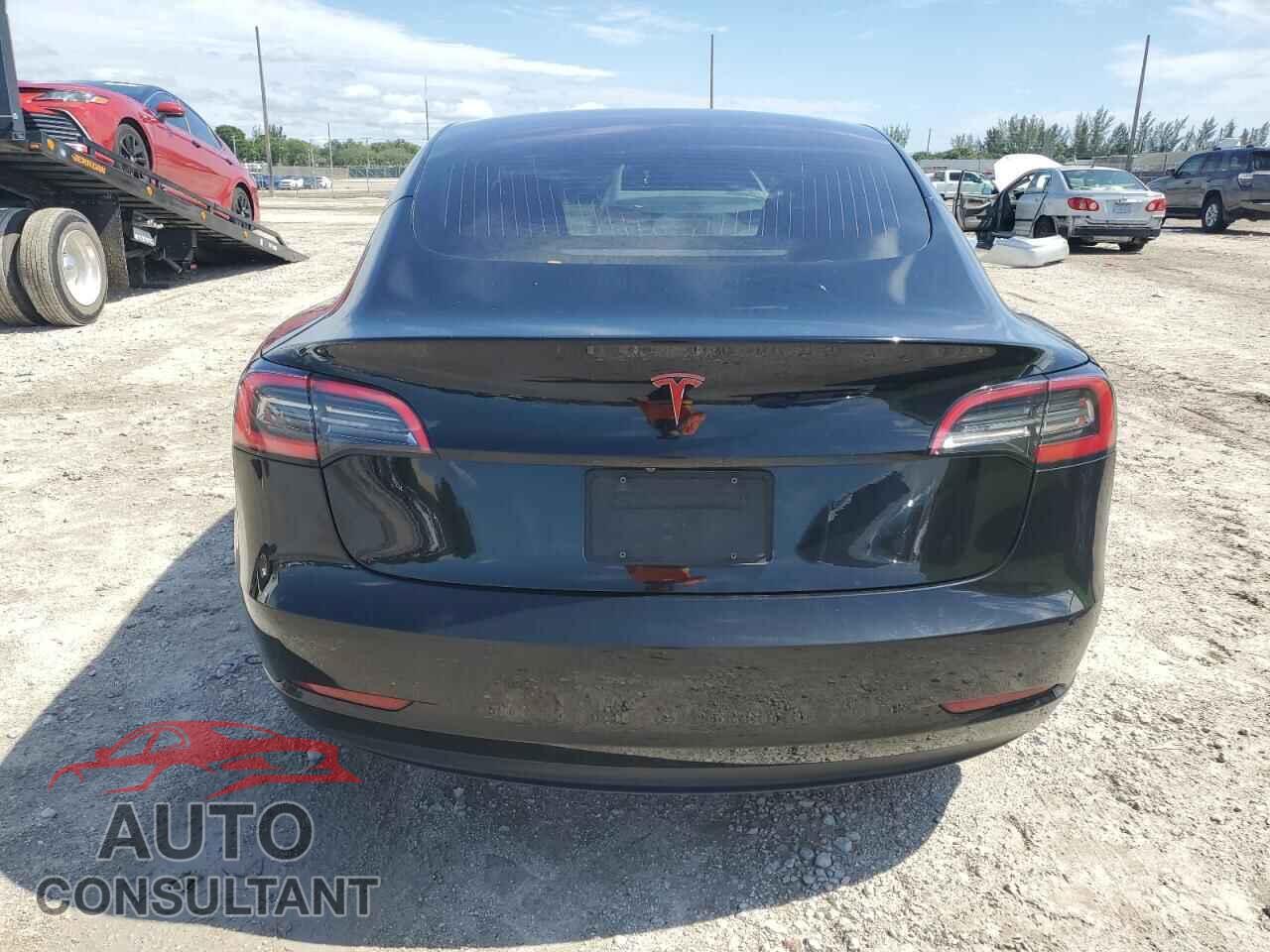 TESLA MODEL 3 2018 - 5YJ3E1EA0JF036392