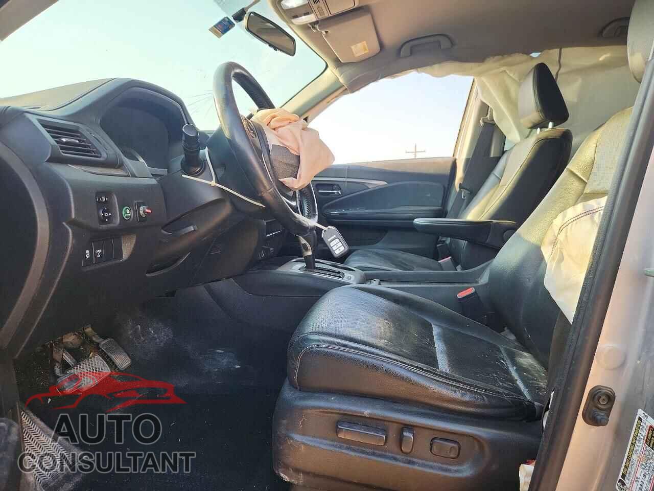 HONDA RIDGELINE 2017 - 5FPYK3F51HB011336