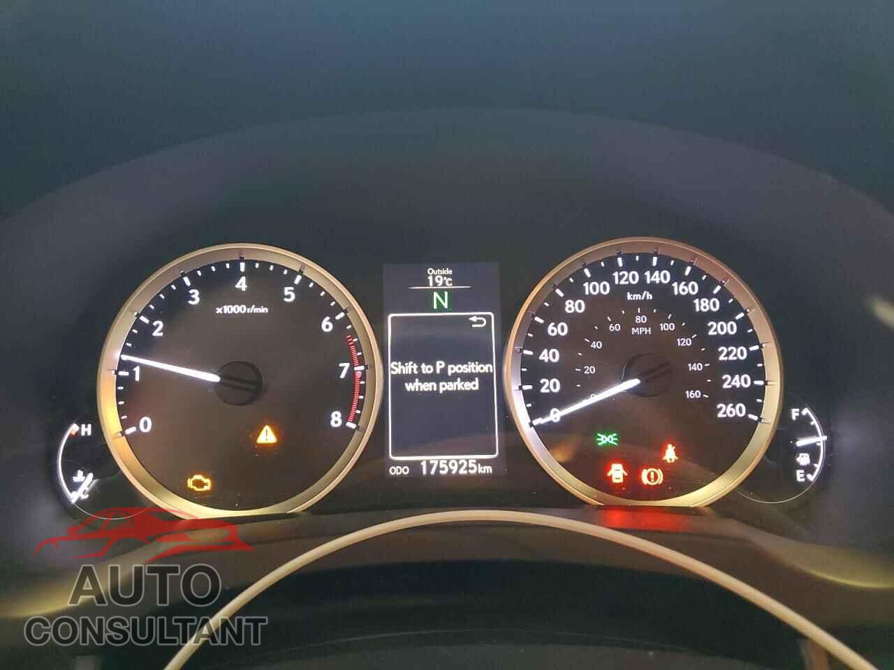 LEXUS IS 2014 - JTHCF1D25E5005894