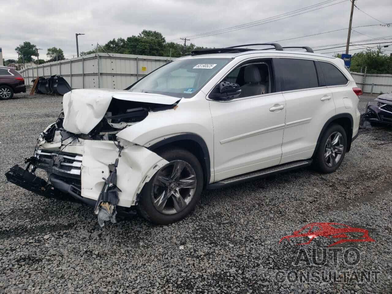 TOYOTA HIGHLANDER 2018 - 5TDDZRFH0JS808940