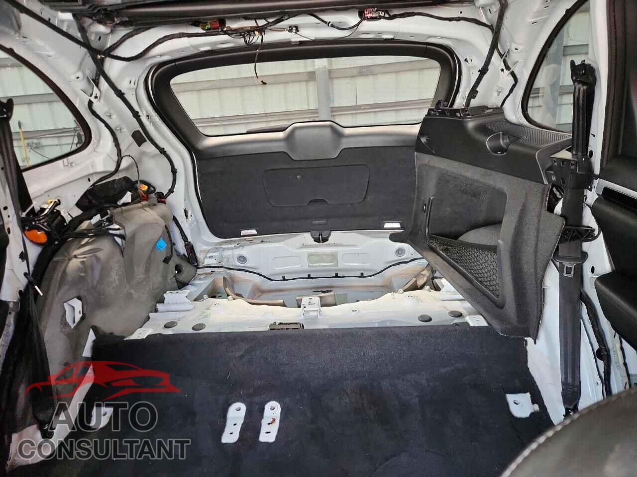 PORSCHE CAYENNE 2016 - WP1AB2A25GLA95639