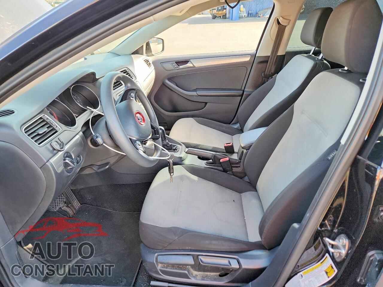 VOLKSWAGEN JETTA 2017 - 3VW2B7AJ2HM265916