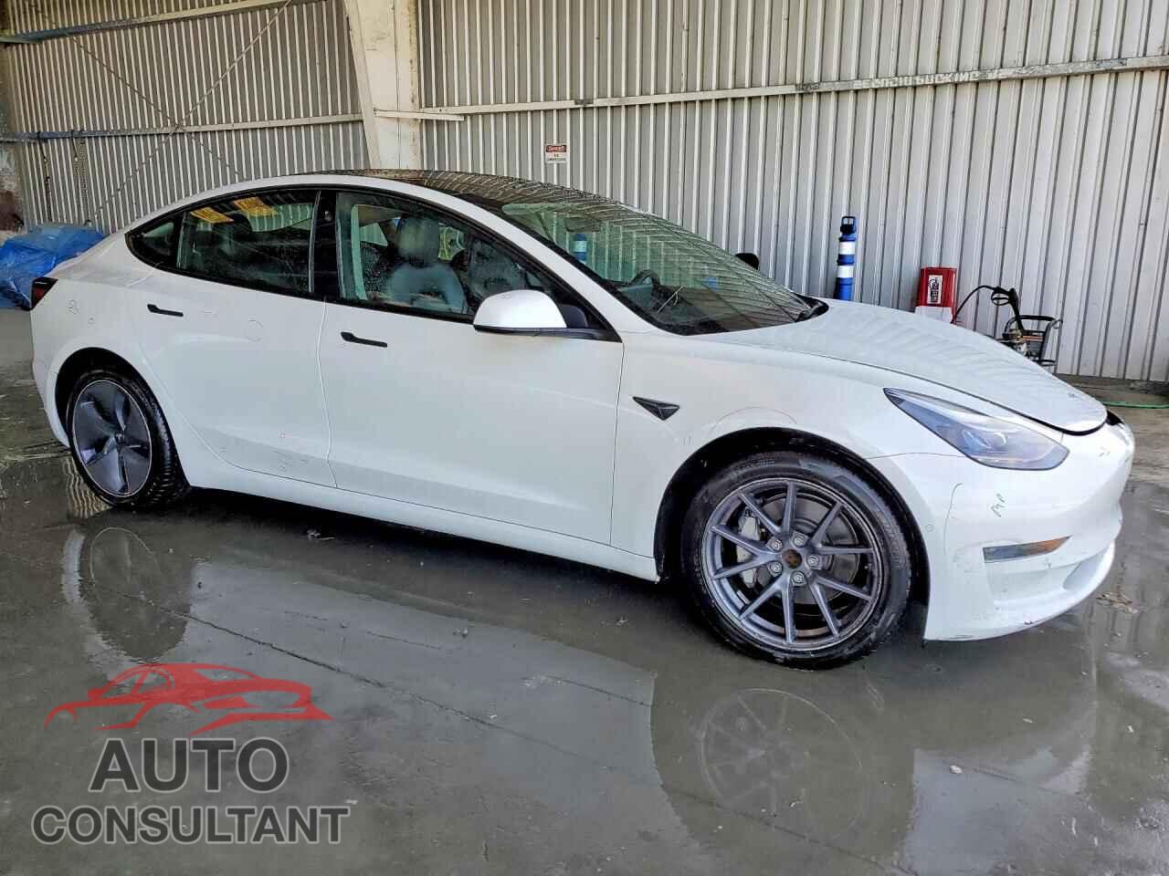 TESLA MODEL 3 2022 - 5YJ3E1EA5NF290914