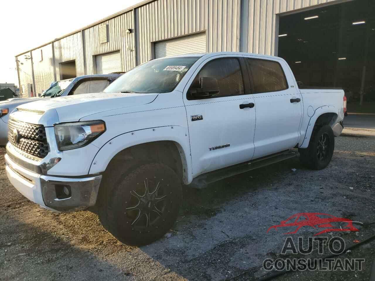 TOYOTA TUNDRA 2019 - 5TFDW5F14KX809265