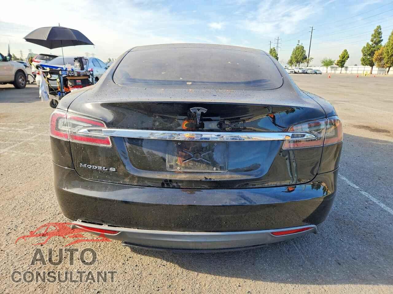 TESLA MODEL S 2013 - 5YJSA1CN5DFP03328