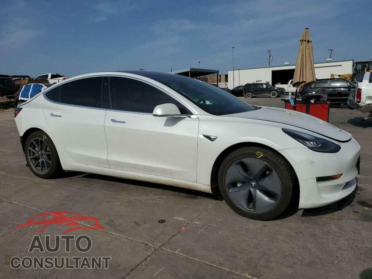 TESLA MODEL 3 2018 - 5YJ3E1EA4JF035357