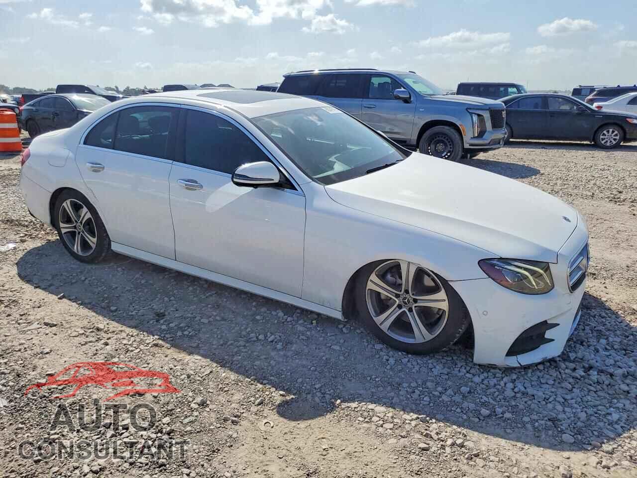 MERCEDES-BENZ E-CLASS 2019 - WDDZF4JB1KA543714