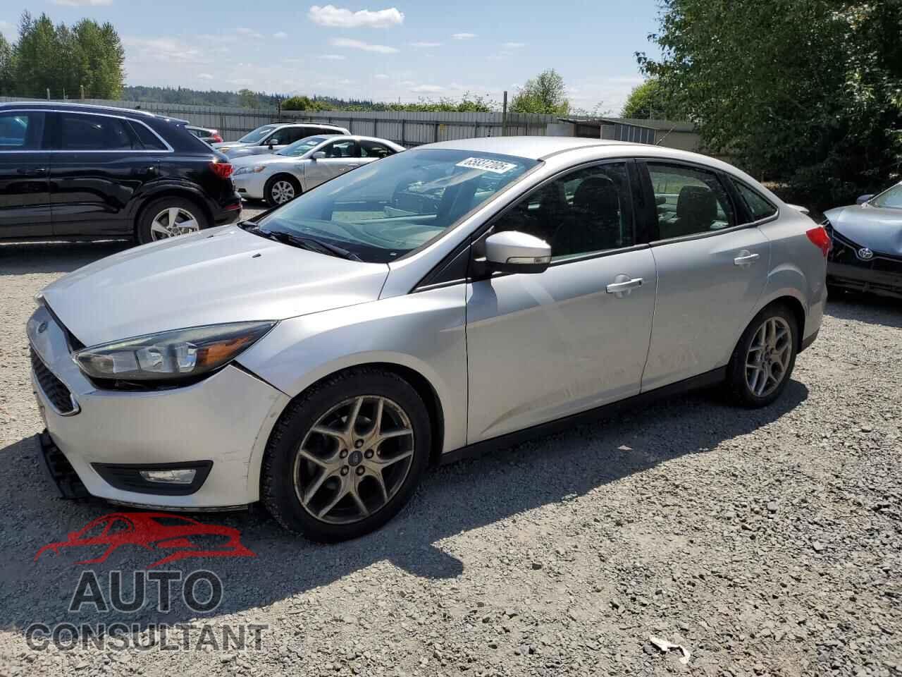 FORD FOCUS 2015 - 1FADP3F29FL222413