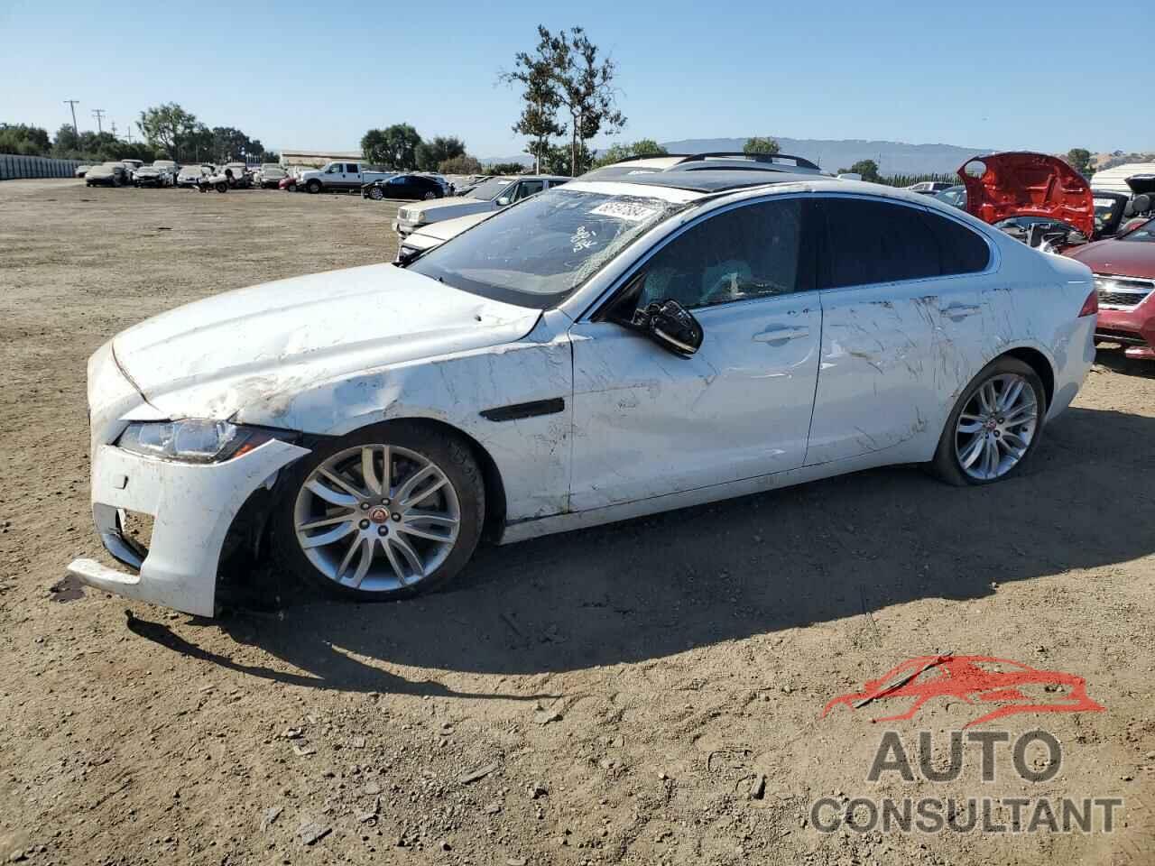 JAGUAR XF 2016 - SAJBE4BVXGCY02950