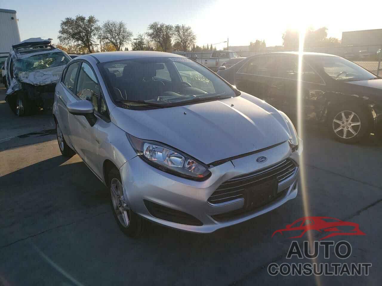 FORD FIESTA 2018 - 3FADP4EJ7JM141111