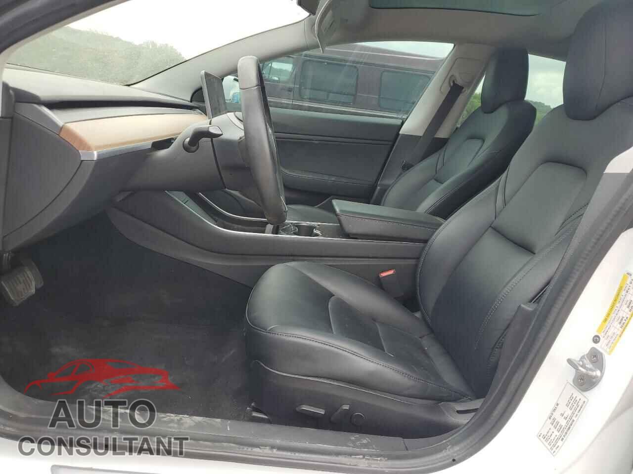TESLA MODEL 3 2019 - 5YJ3E1EA6KF483150