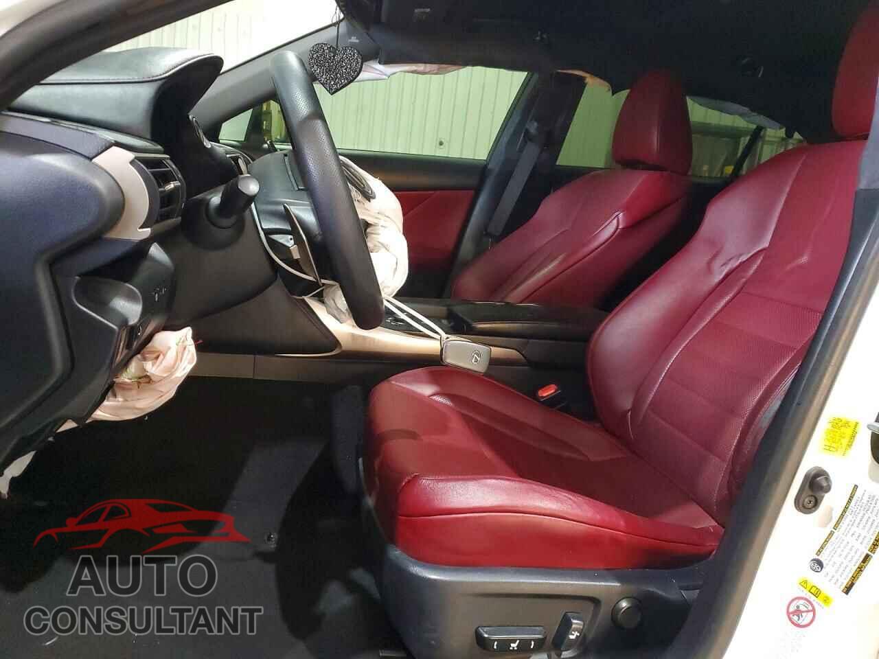 LEXUS IS 2017 - JTHBA1D23H5054560