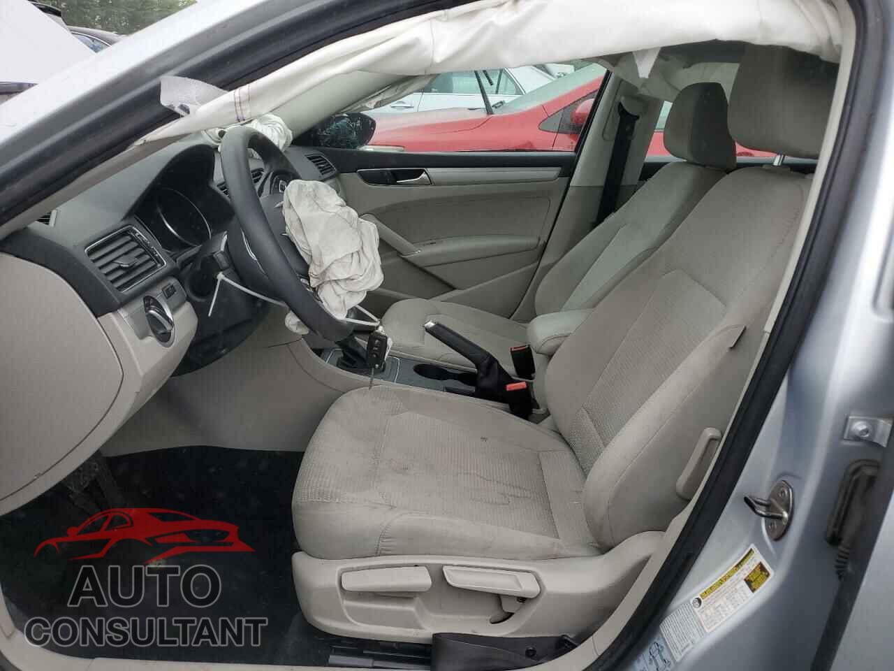 VOLKSWAGEN PASSAT 2017 - 1VWAT7A3XHC055544