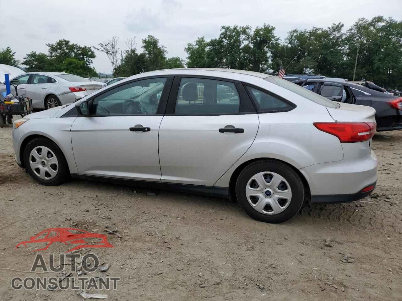 FORD FOCUS 2015 - 1FADP3E25FL280035